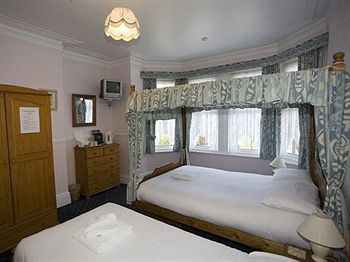Avalon Guest Accommodation เกรทยาร์มัธ ภายนอก รูปภาพ
