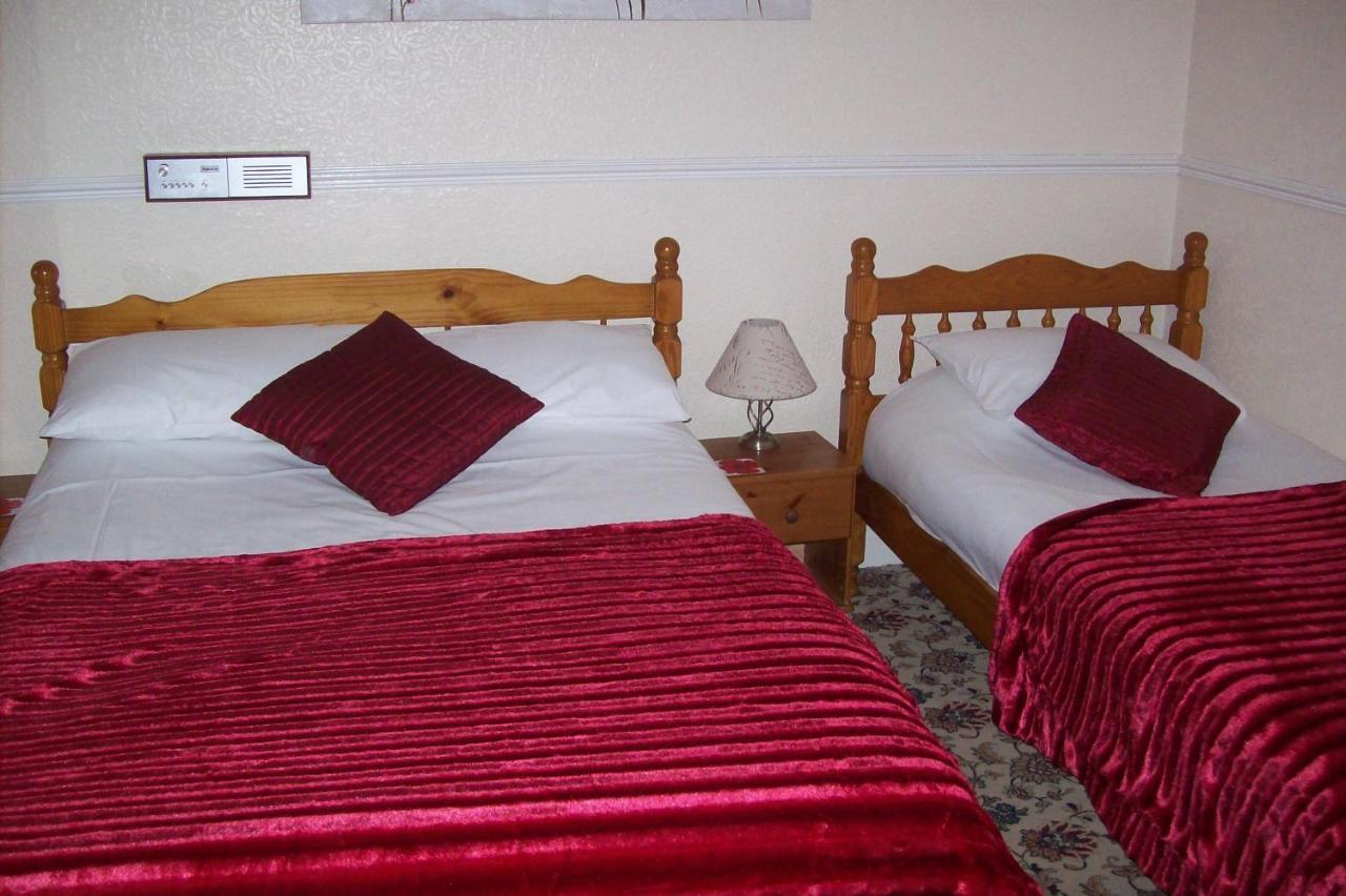 Avalon Guest Accommodation เกรทยาร์มัธ ภายนอก รูปภาพ